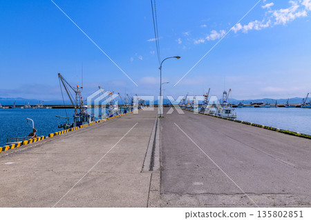Toetoko Fishing Port, a small fishing port on Lake Saroma in eastern Hokkaido 135802851
