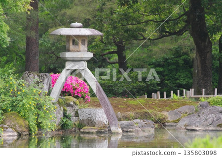 Kanrokoen garden lantern Kanrokoen garden lantern 135803098