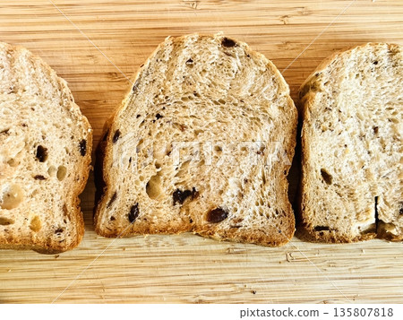 Raisin bread Raisin bread 135807818