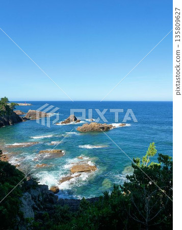 Beautiful scenery on the west coast of Amakusa (Amakusa City, Kumamoto Prefecture) Beautiful scenery on the west coast of Amakusa (Amakusa City, Kumamoto Prefecture) 135809627