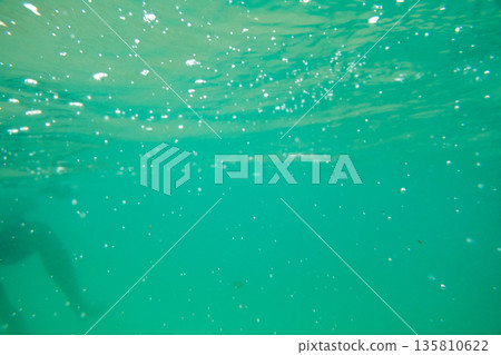 blue water, ocean, sea 135810622