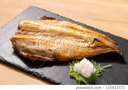 [USA] Grilled Dried Filleted Atka Mackerel 135813372