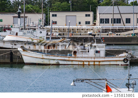 Fishing vessel Fishing vessel 135813801