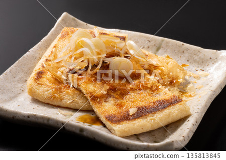 Grilled fried tofu 135813845