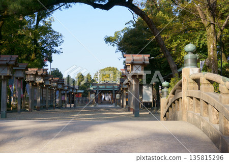 從太鼓橋看豐國神社 135815296