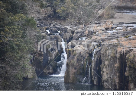 Small waterfall 135816587