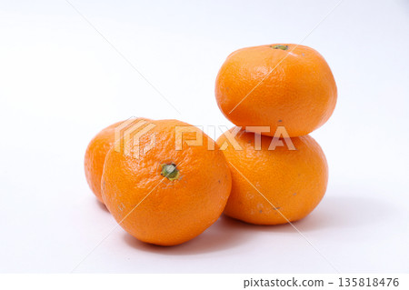 mandarin orange, citrus fruit, peel, fruit, mandarin orange, citrus, dessert, winter, food, fruit, orange, fruit mandarin orange, citrus fruit, peel, fruit, mandarin orange, citrus, dessert, winter, food, fruit, orange, fruit 135818476