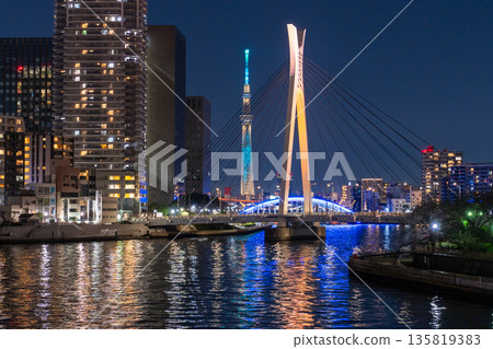 <Tokyo> Night view of the Chuo Ward Bay Area, Sky Tree <Tokyo> Night view of the Chuo Ward Bay Area, Sky Tree 135819383