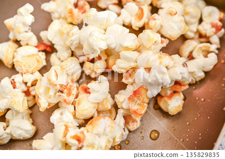 Making caramel popcorn Making caramel popcorn 135829835