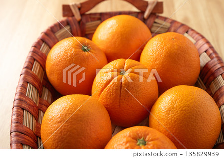 orange 135829939