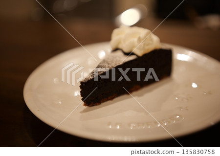 家庭甜點配料 135830758