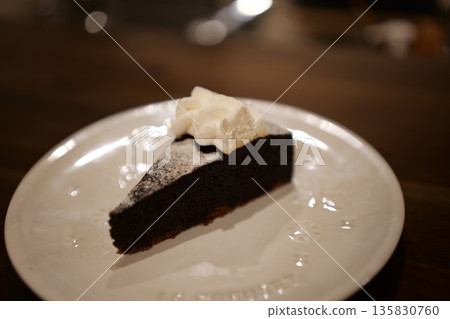 家庭甜點配料 135830760