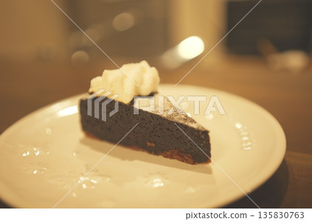 家庭甜點配料 135830763