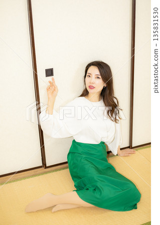 Japanese style inn and beautiful women Japanese style inn and beautiful women 135831530