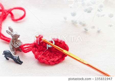 Knitting image: Heart-shaped accessory case Knitting image: Heart-shaped accessory case 135831947