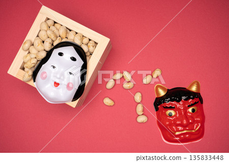 拋豆子和鬼面具代表節分祭 135833448