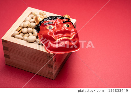 節分圖中出現了裝在盒子裡的幸運豆和惡魔面具 135833449