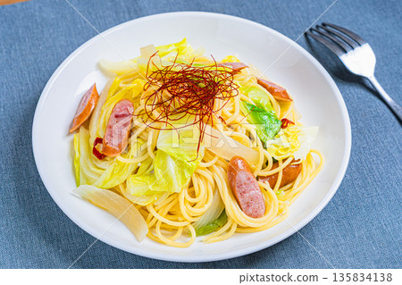 春捲心菜辣椒 春捲心菜辣椒 135834138