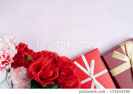Valentine's Day gift box, red present and flower image Valentine's Day gift box, red present and flower image 135834390