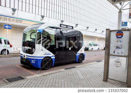 E-Palette列車在名古屋站附近運行 E-Palette列車在名古屋站附近運行 135837002