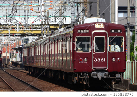 [HK] Hankyu Kyoto Main Line 3300 Series (Regular - 7-car formation: Osaka Umeda ⇔ Takatsuki City) 135838775