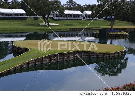 hole 17, tpc Sawgrass golf course, Ponte Vedra, Florida hole 17, tpc Sawgrass golf course, Ponte Vedra, Florida 135839323