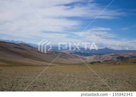 Landscape with dirt road in Altai Tavan Bogd National Park, Mongolia 135842341