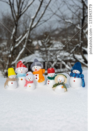 很多雪人 很多雪人 135843779