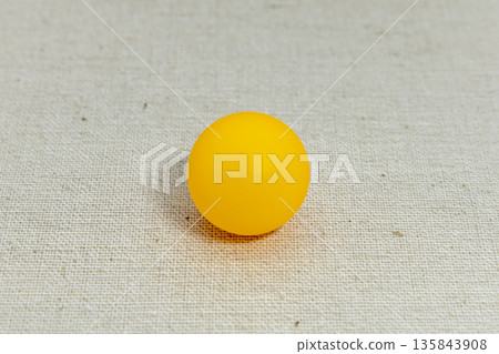 Orange ping pong balls Table tennis and sports materials 135843908