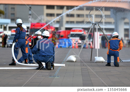 神戶市消防局新年遊行－防災少年隊消防演習 135845666