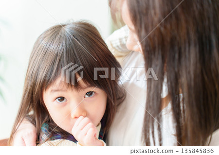 被媽媽寵壞的女孩 135845836