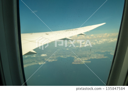 飛機 天空 翅膀 135847584