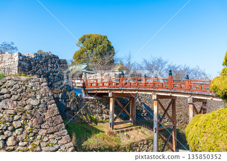 View of Gokuraku Bridge and Shirasawa Gate ruins at Yamatokoriyama Castle 135850352
