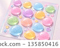 閃閃發光的飽滿糖果貼紙 135850416