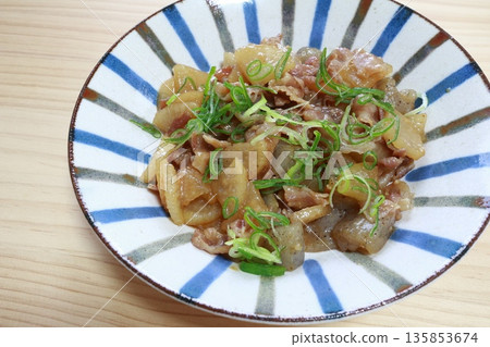 Radish, pork, konjac, and miso stir-fry Radish, pork, konjac, and miso stir-fry 135853674