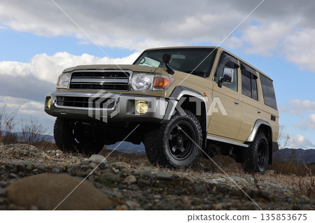 越野車 135853675