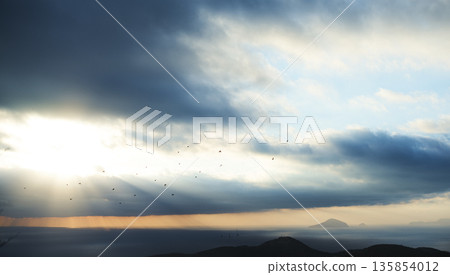 伊豆半島的天空和雲朵 伊豆半島的天空和雲朵 135854012