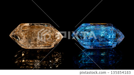 Petroleum quartz under visible and UV light 135854183