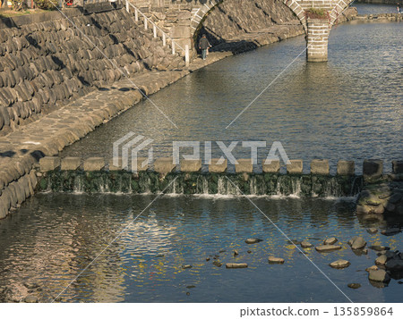 Ishibashi reflected in the water 135859864