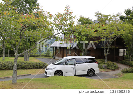 Bungalow Bungalow 135860226