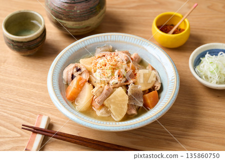 Stewed offal served on a plate Stewed offal served on a plate 135860750