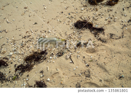 trash, ocean, sea 135861801