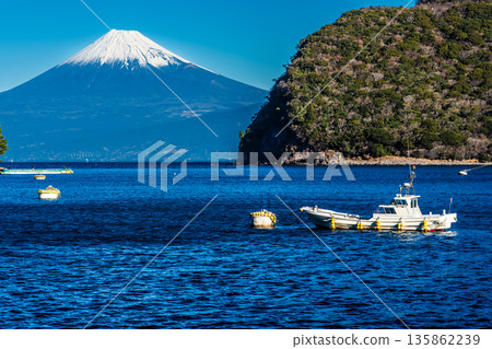 Mount Fuji from Fujimi Kaigan Dori [Numazu City, Shizuoka Prefecture] 135862239