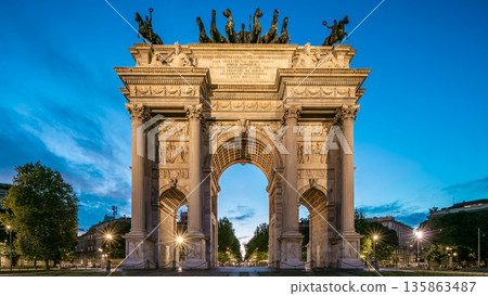 Arch of Peace in Simplon Square day to night timelapse. It is a neoclassical triumph arch Arch of Peace in Simplon Square day to night timelapse. It is a neoclassical triumph arch 135863487