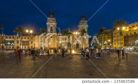 Fountain on The Plaza de Armas day to night timelapse, also known as the Plaza Mayor 135863586