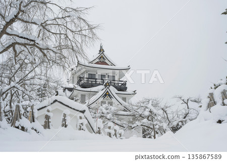 雪中的橫手城遺址 135867589