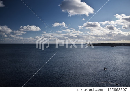 初冬時節,從菅崎公園眺望阿諾裡崎岬 初冬時節,從菅崎公園眺望阿諾裡崎岬 135868807