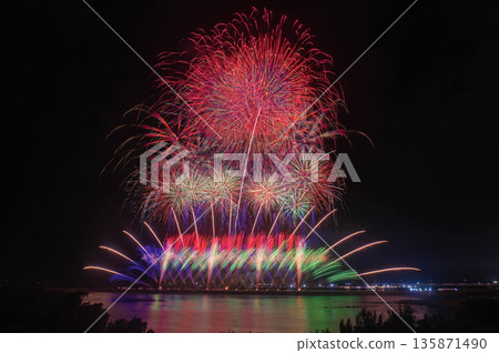 Yatsushiro Fireworks Festival "Entertainment Fireworks" Yatsushiro Fireworks Festival "Entertainment Fireworks" 135871490