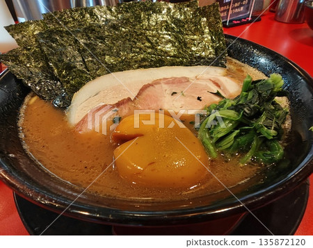 美味豬骨拉麵 - 家系風味 美味豬骨拉麵 - 家系風味 135872120