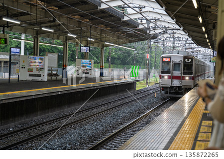 Platform at Fujimino Station 135872265